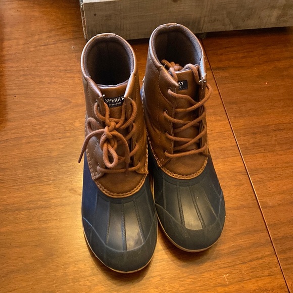 SPERRY boots - Picture 1 of 4